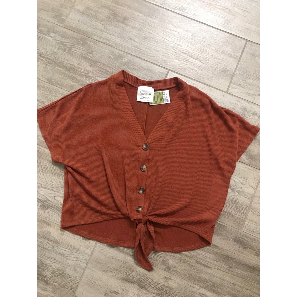 Unknown | Button Down Top